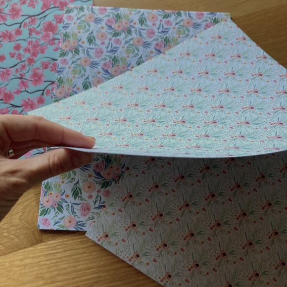 Rifle Floral Watercolor Card-stock NWOT Scrapbook Craft Paper - Picture 6 of 9